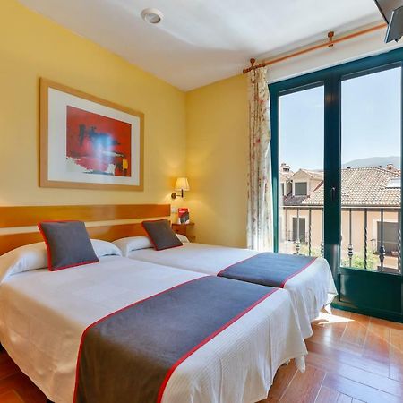 Casa Rural La Chata By Vivere Stays Valsain Ngoại thất bức ảnh