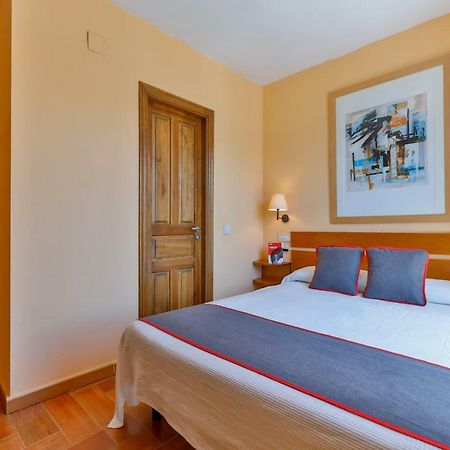 Casa Rural La Chata By Vivere Stays Valsain Ngoại thất bức ảnh