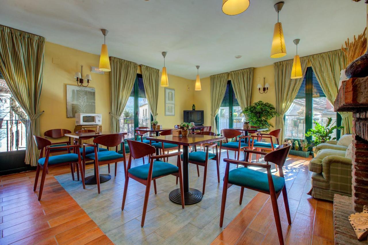 Casa Rural La Chata By Vivere Stays Valsain Ngoại thất bức ảnh