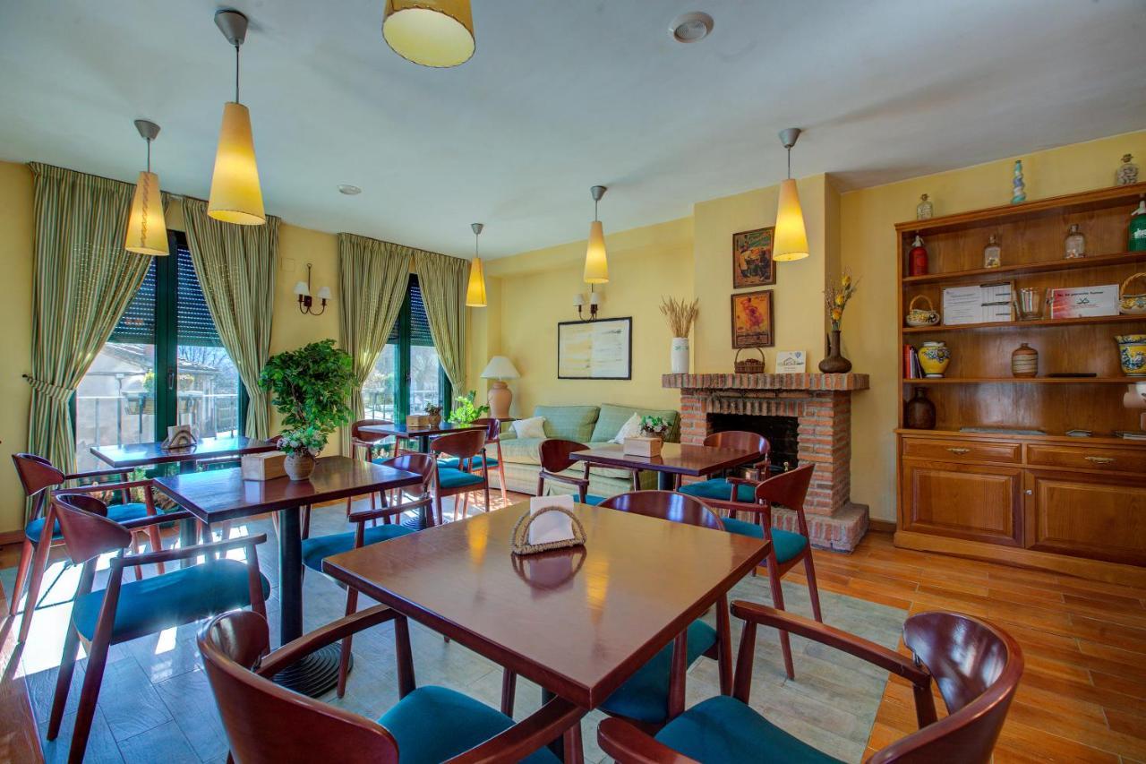 Casa Rural La Chata By Vivere Stays Valsain Ngoại thất bức ảnh