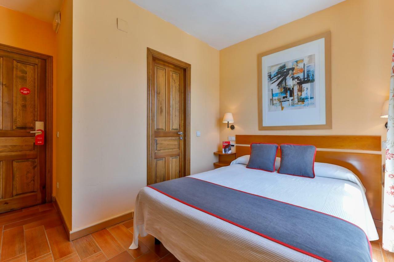 Casa Rural La Chata By Vivere Stays Valsain Ngoại thất bức ảnh