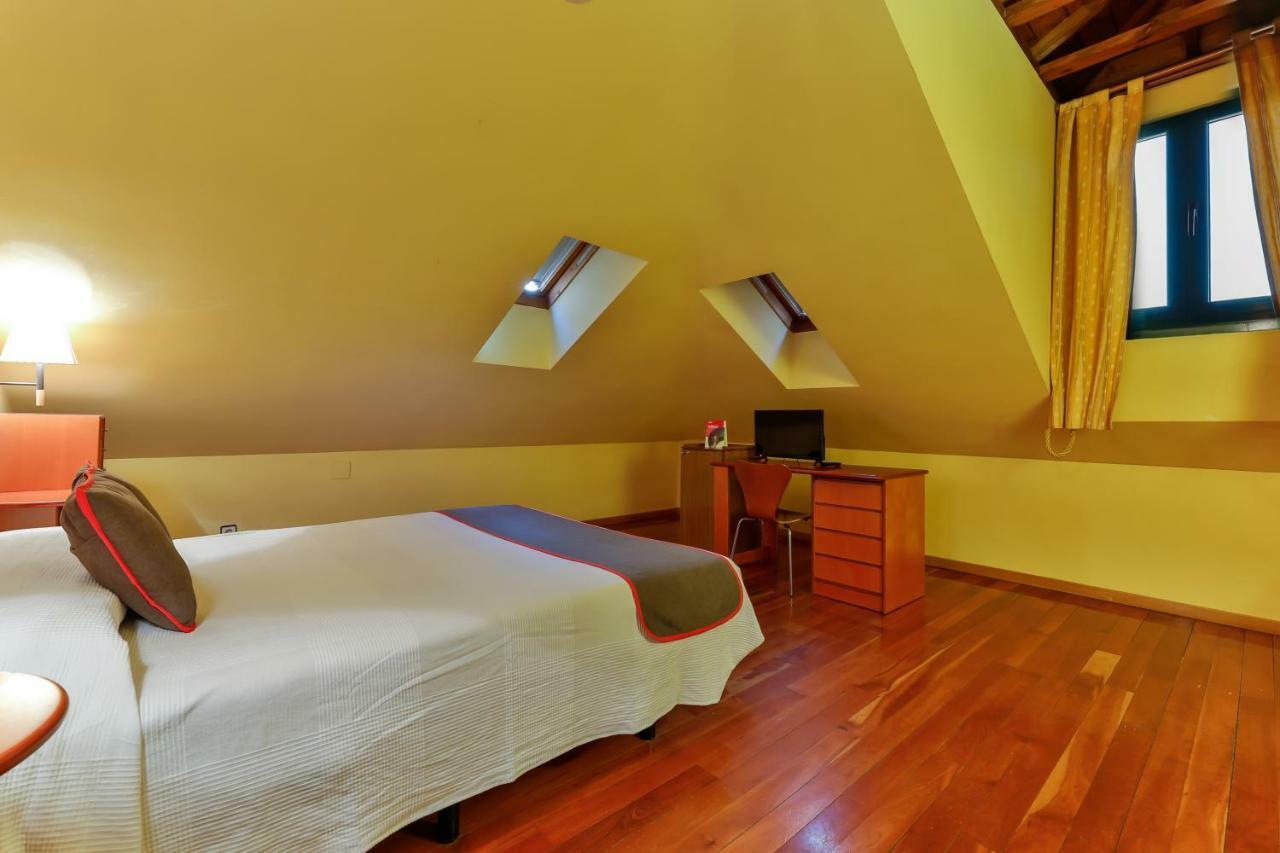 Casa Rural La Chata By Vivere Stays Valsain Ngoại thất bức ảnh